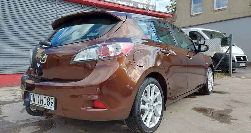 Mazda 3 cena 28900 przebieg: 110898, rok produkcji 2011 z Poznań małe 781